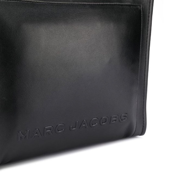 Marc Jacobs The Black Box Shopper EUC - Picture 4 of 16